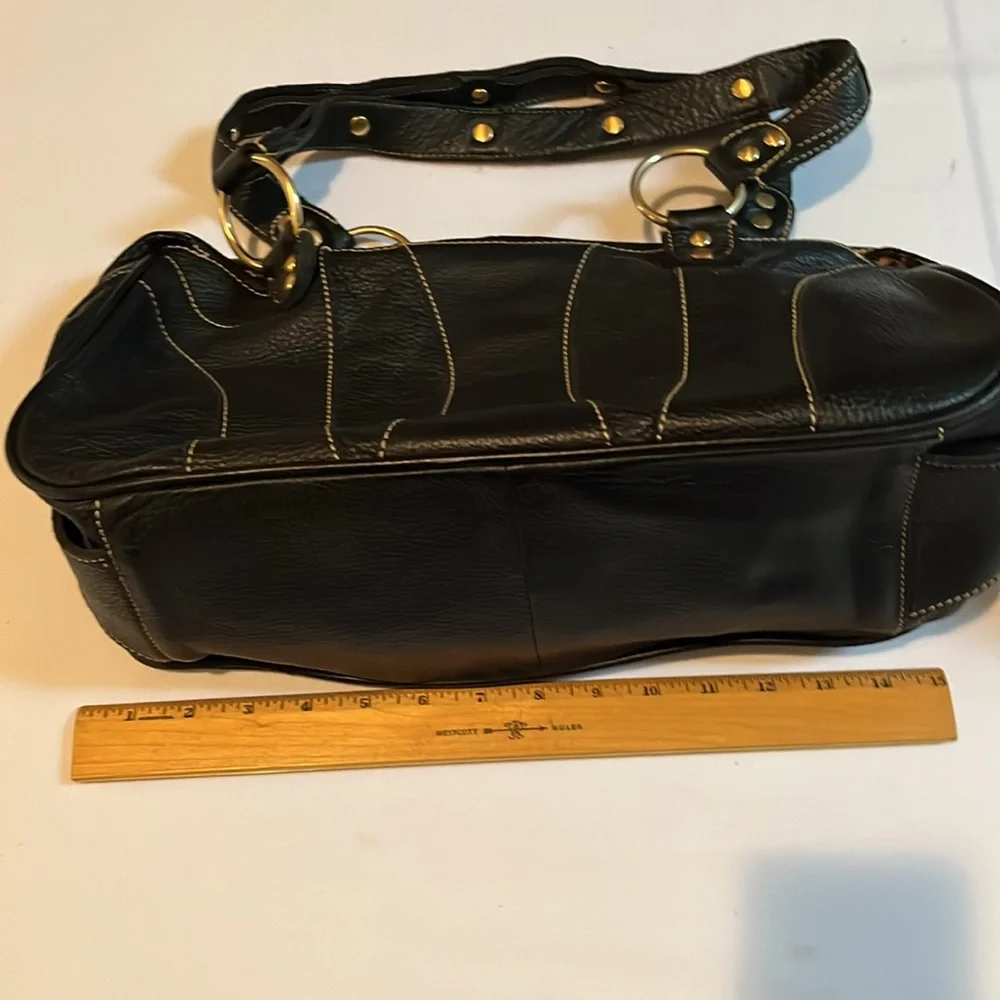 Maxx New York size medium large black leather brass detail perfect lining